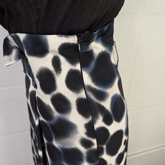 Marc Cain Knee Length Pencil Skirt Black and White Size N2 - Picture 5 of 13